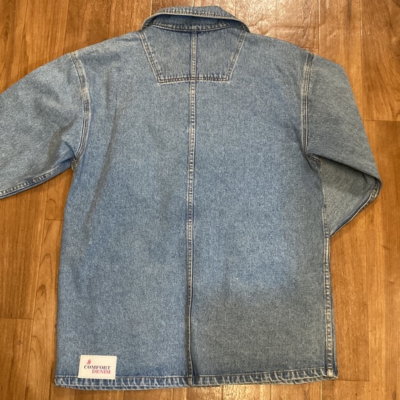 Plus Size Denim Jacket - Picture 5 of 8